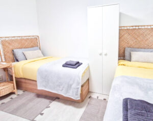 Sypialnia z dwoma łóżkami – Apartament nr 2